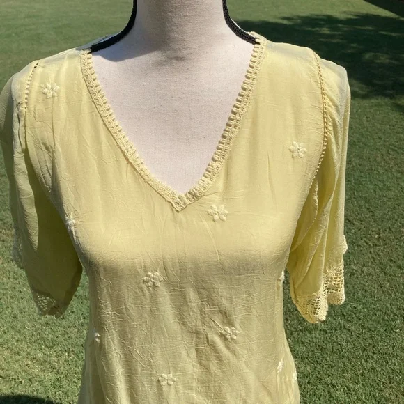 Johnny Was Embroidered Tunic - Picture 3 of 12